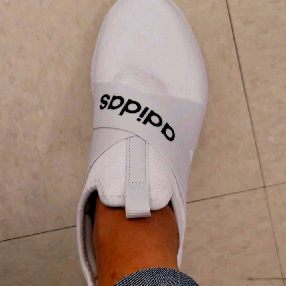 SOLD SOLD Adidas Sneakers